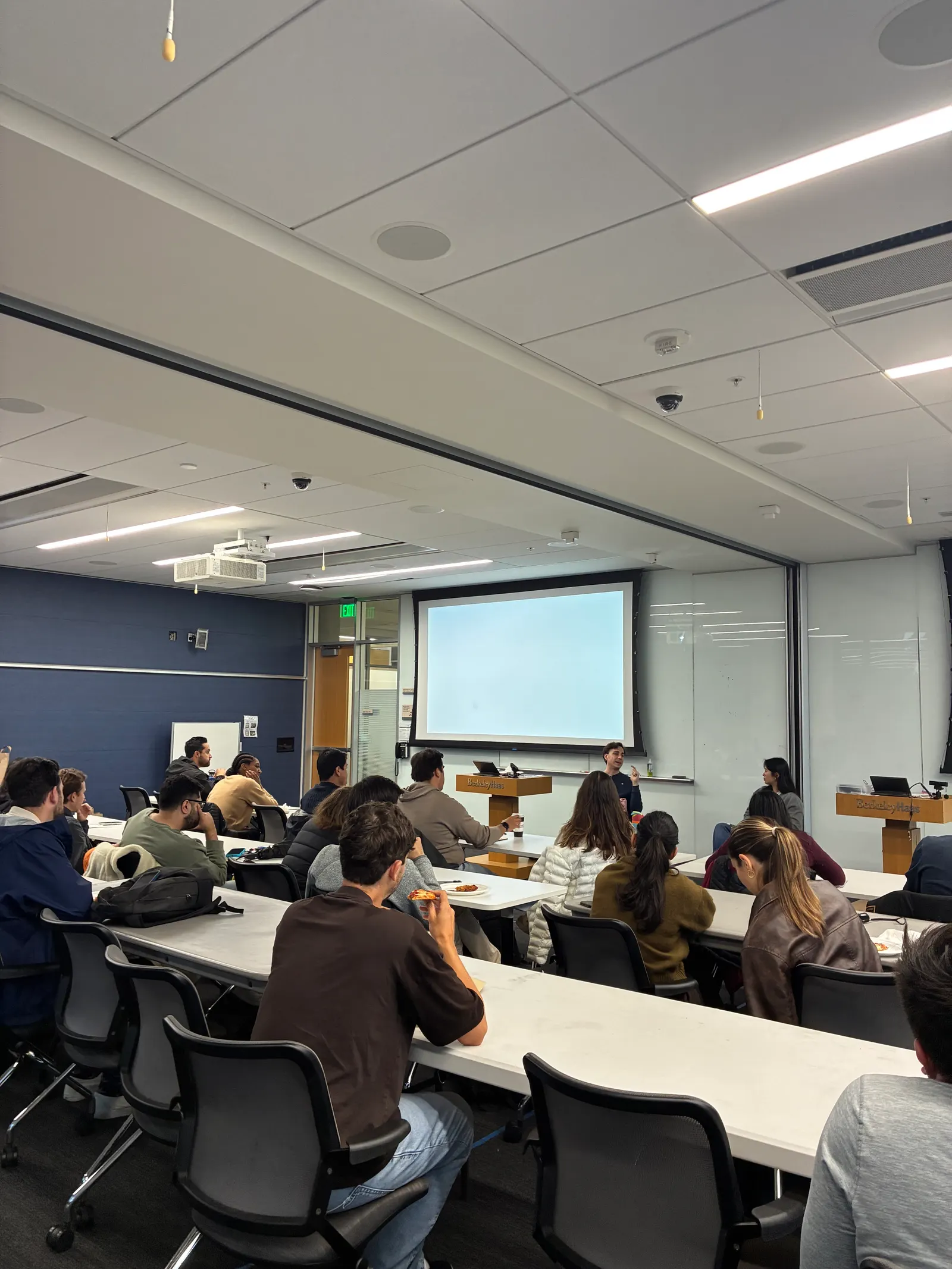 Firechat with Waymo, photo 3
